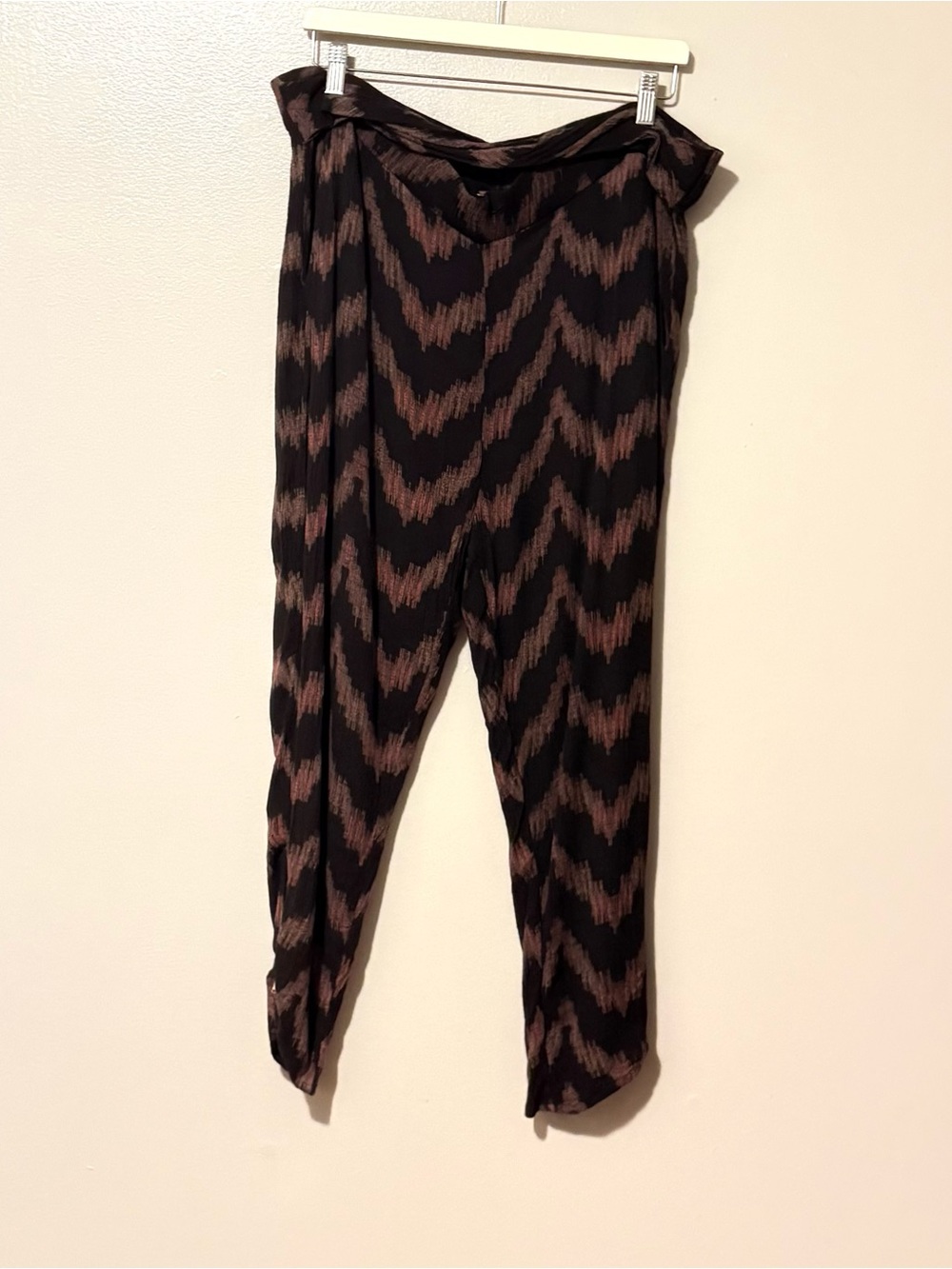 Free People Black and Brown Chevron Print Lightweight Trousers